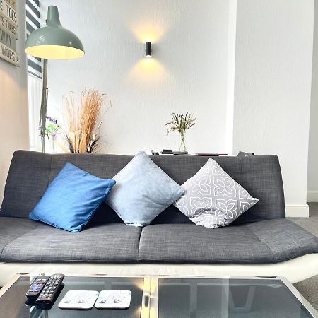 Modern Family Apartment Free Parking And Gym By Beach Bournemouth Exteriör bild